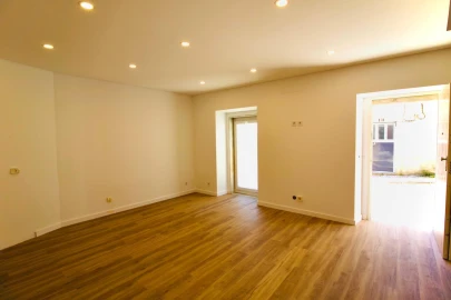 Apartamento T1 para Venda em Agualva e Mira-Sintra