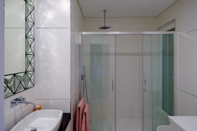 Moradia T4 para Venda em Charneca de Caparica e Sobreda