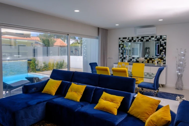 Moradia T4 para Venda em Charneca de Caparica e Sobreda Foto 13