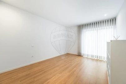 Moradia T3 para Venda em Vila Nova de Famalicão e Calendário