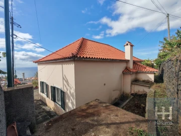 Moradia T3 para Venda em Imaculado Coração de Maria