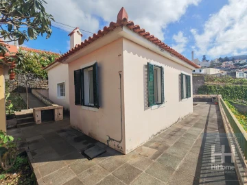 Moradia T3 para Venda em Imaculado Coração de Maria