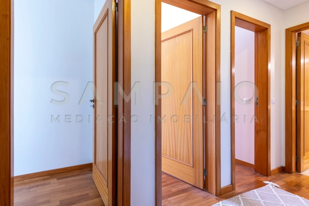 Apartamento T3 para Venda em Rio Tinto Foto 28
