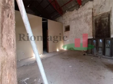 Armazém para Venda em Alcanena e Vila Moreira