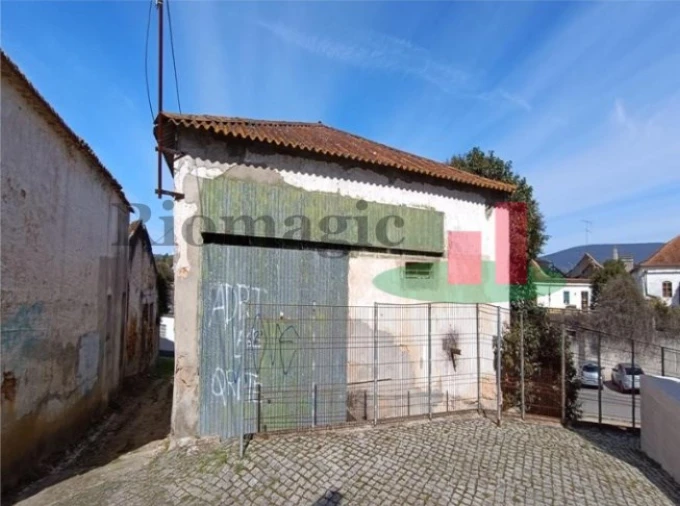 Armazém para Venda em Alcanena e Vila Moreira Foto 2