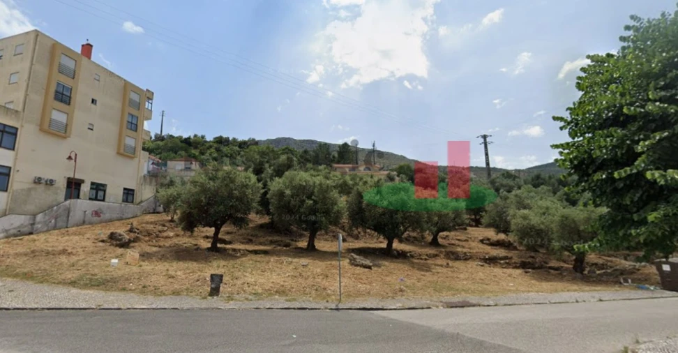 Terreno para Venda em Minde Foto 4