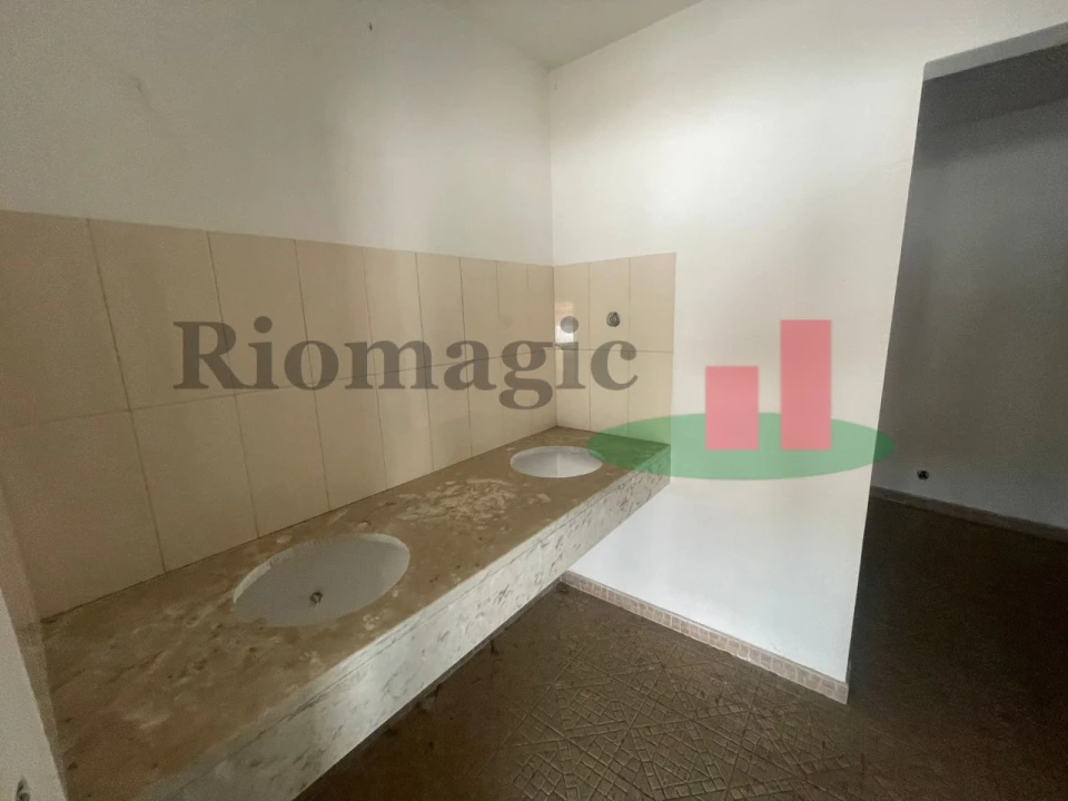 Armazém para Venda em Alcanena e Vila Moreira Foto 24