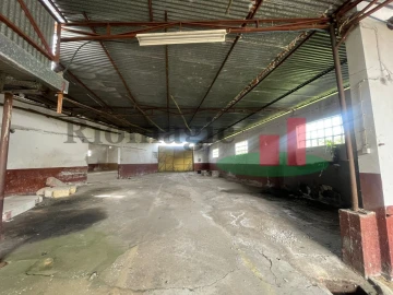 Armazém para Venda em Alcanena e Vila Moreira