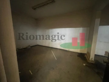 Armazém para Venda em Alcanena e Vila Moreira
