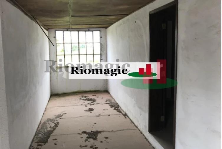 Armazém para Venda em Alcanena e Vila Moreira Foto 2