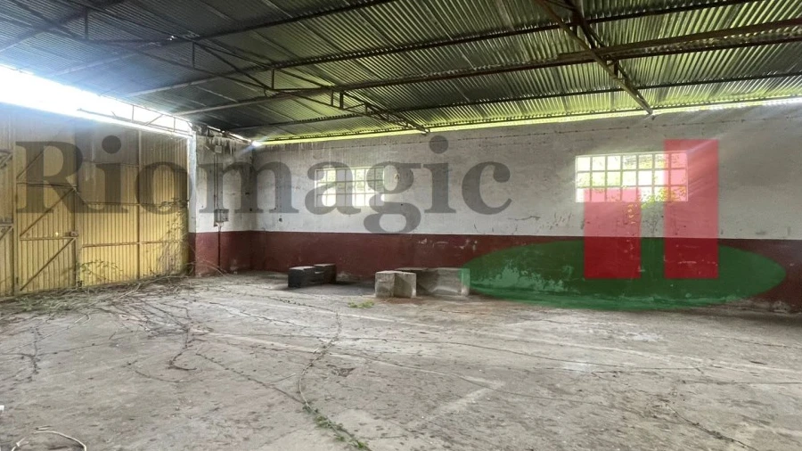Armazém para Venda em Alcanena e Vila Moreira
