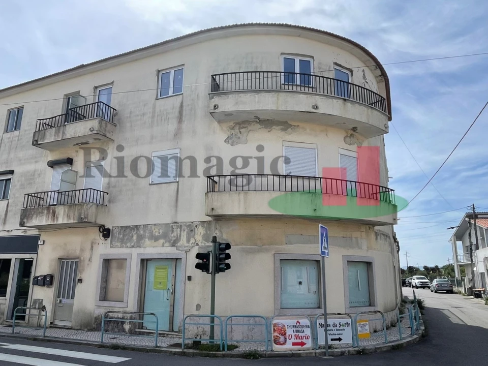 Escritório para Venda em Maceira Foto 1