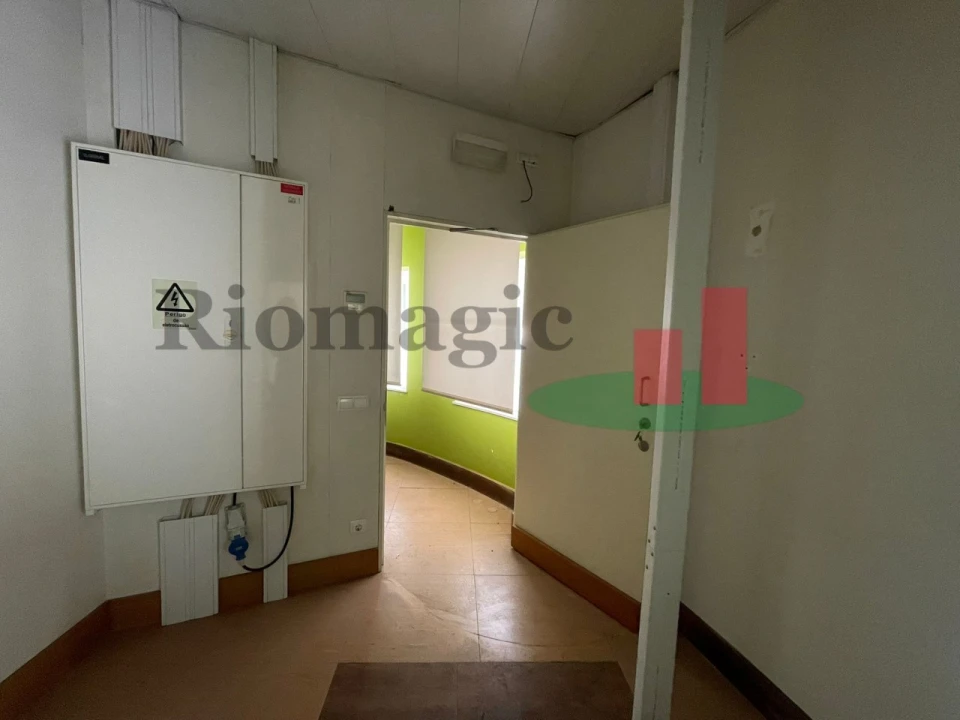 Escritório para Venda em Maceira Foto 13