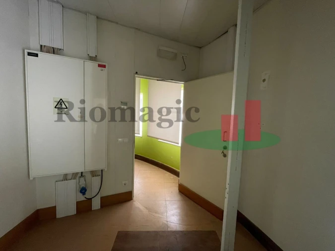 Escritório para Venda em Maceira Foto 13