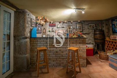 Quinta T8 para Venda em Castelões