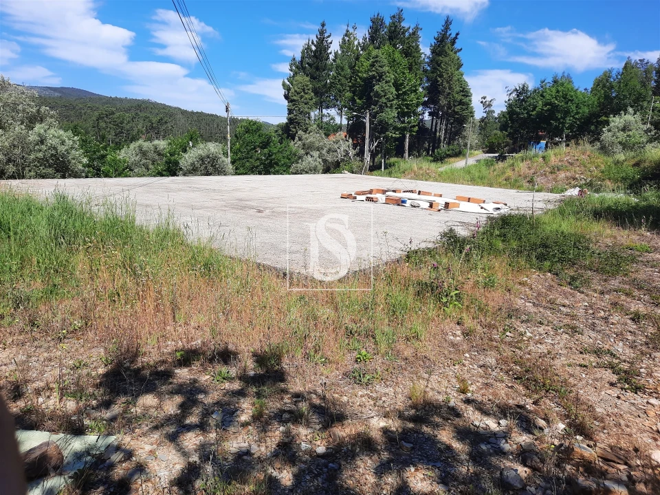 Terreno para Venda em Pala Foto 1