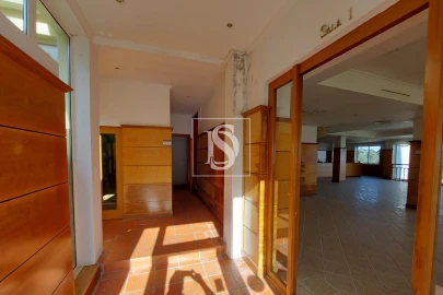 Prédio para Venda em Santiago de Besteiros