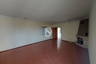 Prédio para Venda em Santiago de Besteiros