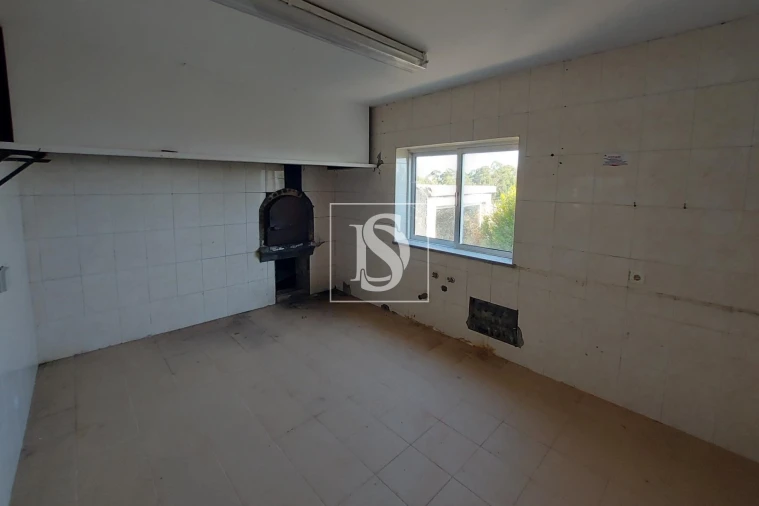 Prédio para Venda em Santiago de Besteiros Foto 25