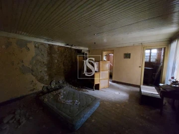 Moradia T3 para Venda em Vilar de Besteiros e Mosteiro de Fráguas