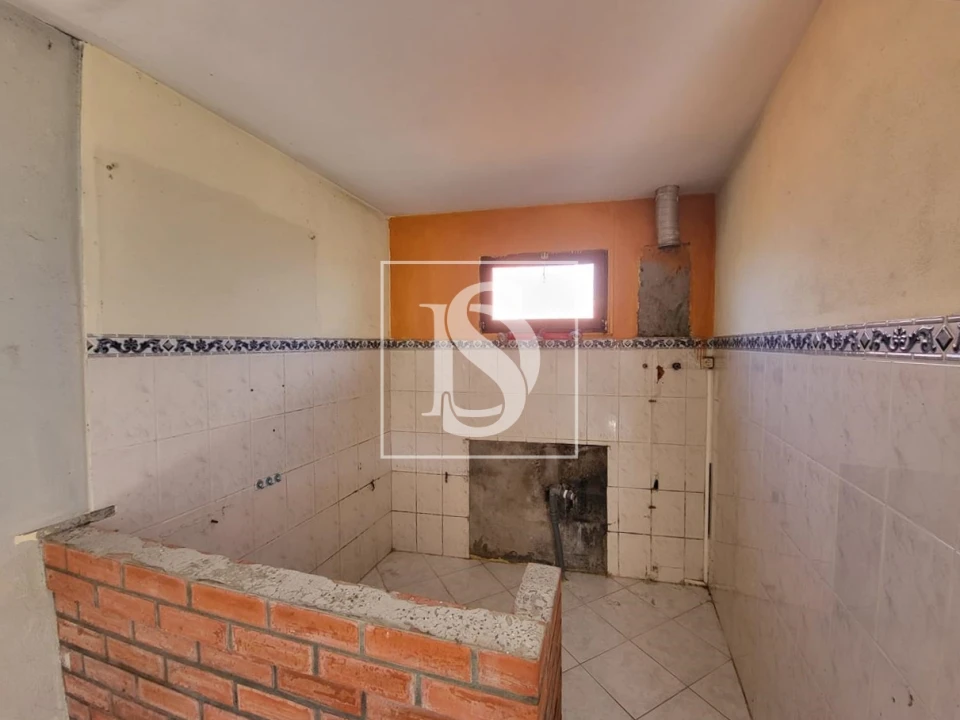 Moradia T2 para Venda em Pinheiro de Azere Foto 9