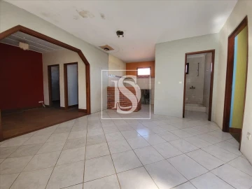 Moradia T2 para Venda em Pinheiro de Azere