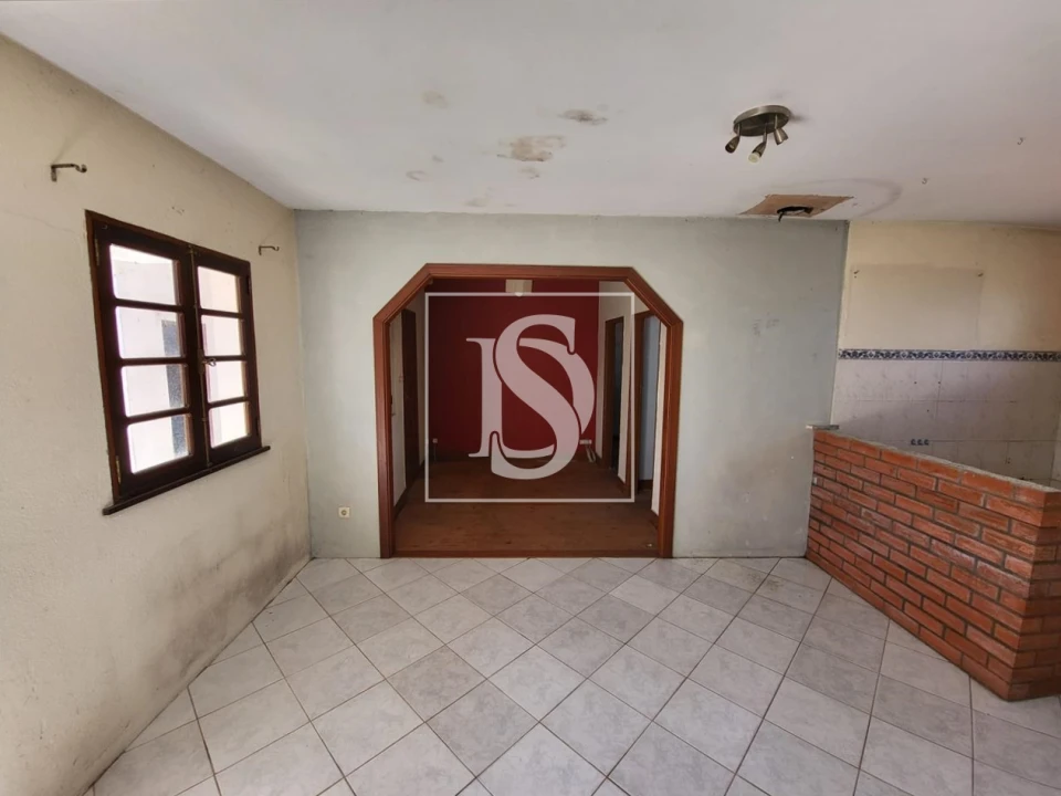 Moradia T2 para Venda em Pinheiro de Azere Foto 11