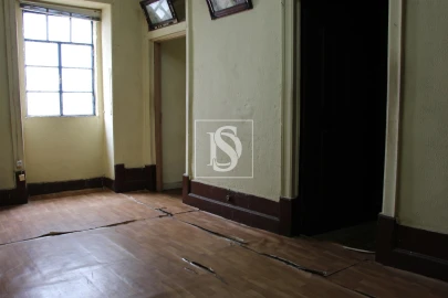 Moradia T10 para Venda em São Miguel do Outeiro e Sabugosa