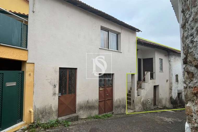 Moradia T10 para Venda em São Miguel do Outeiro e Sabugosa Foto 3