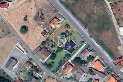 Terreno para Venda em Lobão da Beira