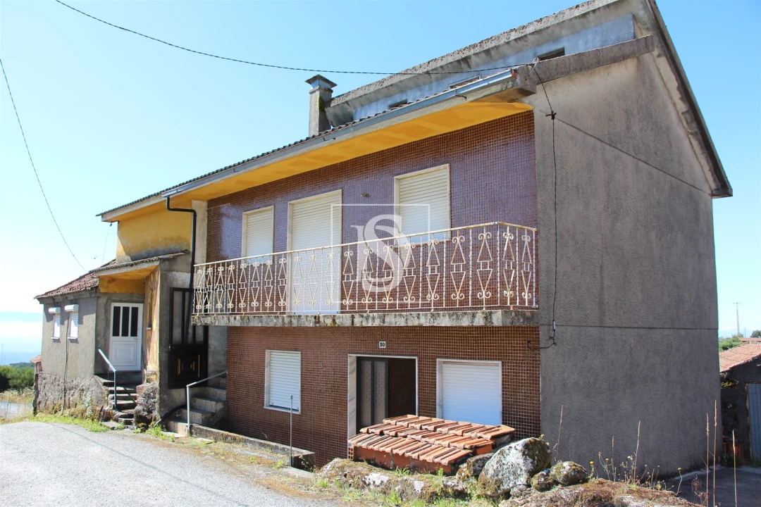 Moradia T3 para Venda em Caparrosa e Silvares Foto 2