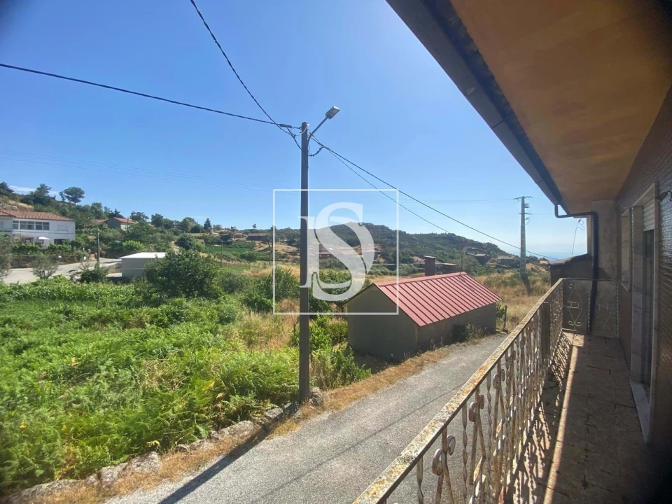 Moradia T3 para Venda em Caparrosa e Silvares Foto 3