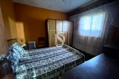 Moradia T3 para Venda em Caparrosa e Silvares