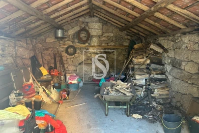 Moradia T3 para Venda em Caparrosa e Silvares