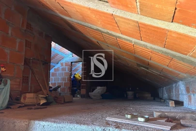 Moradia T3 para Venda em Caparrosa e Silvares