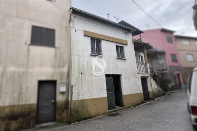 Moradia T3 para Venda em Ferreiros do Dão
