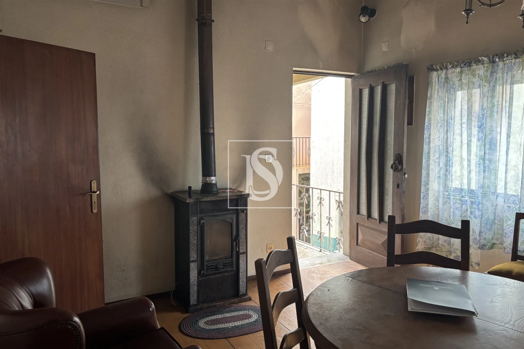 Moradia T3 para Venda em Ferreiros do Dão Foto 4