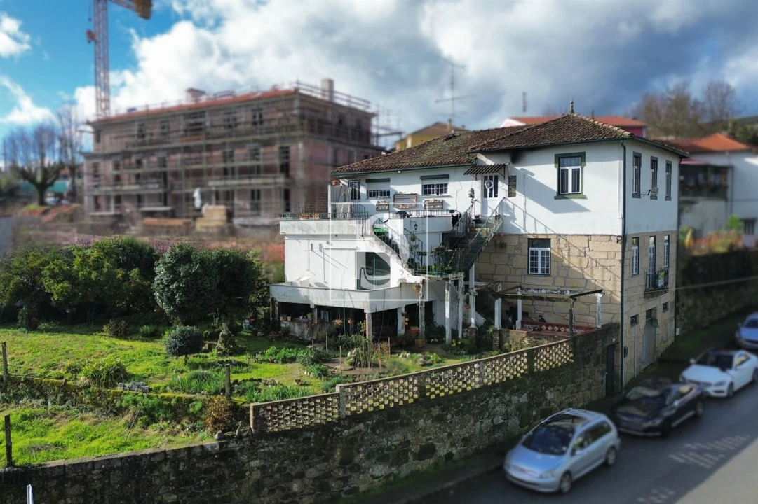 Moradia T8 para Venda em Tondela e Nandufe Foto 1