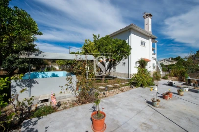 Quinta T6 para Venda em Santa Comba Dão e Couto do Mosteiro