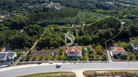 Quinta T6 para Venda em Santa Comba Dão e Couto do Mosteiro