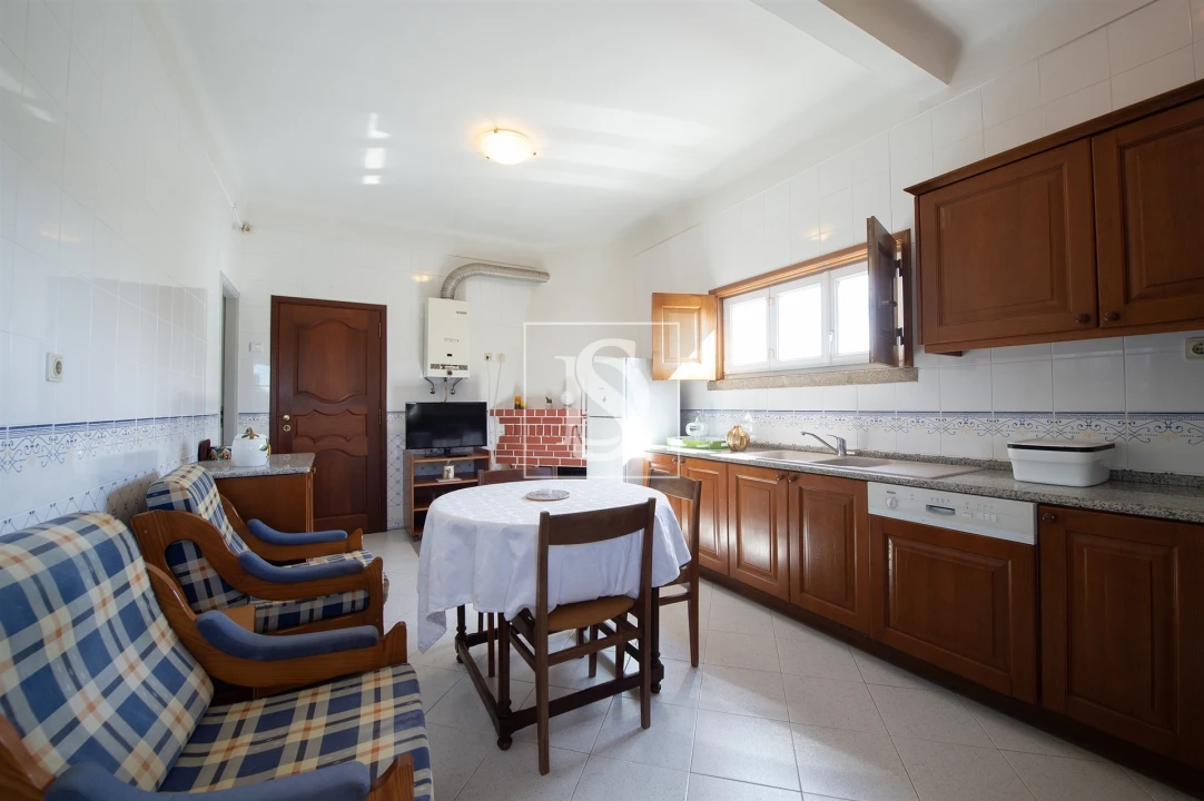 Quinta T6 para Venda em Santa Comba Dão e Couto do Mosteiro Foto 5