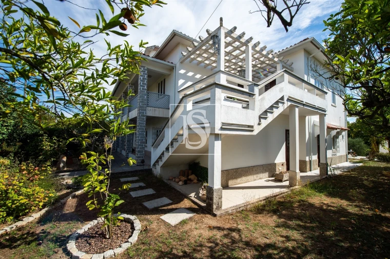 Quinta T6 para Venda em Santa Comba Dão e Couto do Mosteiro Foto 51