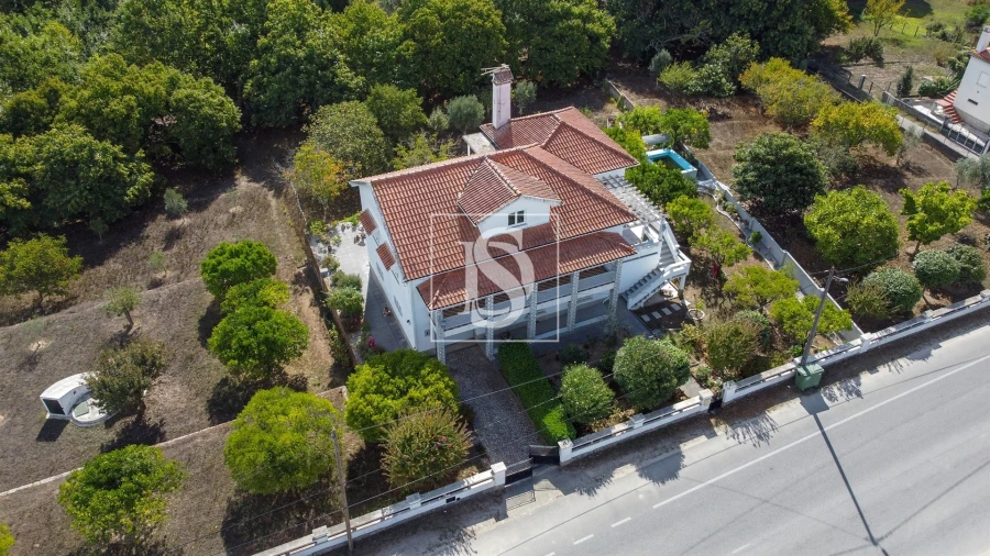 Quinta T6 para Venda em Santa Comba Dão e Couto do Mosteiro Foto 2