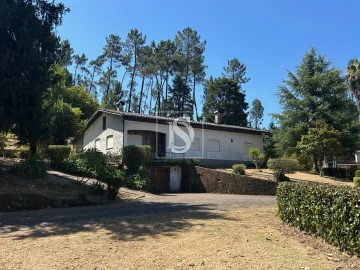 Moradia T4 para Venda em Mortágua, Vale de Remígio, Cortegaça e Almaça