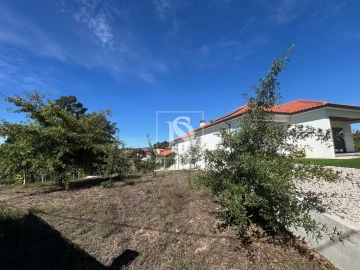 Moradia T3 para Venda em Mortágua, Vale de Remígio, Cortegaça e Almaça