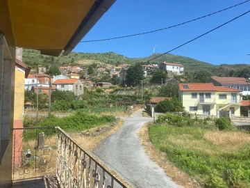 Moradia T3 para Venda em Caparrosa e Silvares