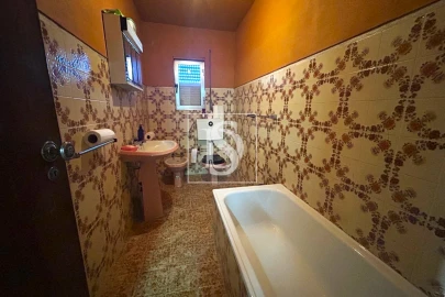 Moradia T3 para Venda em Caparrosa e Silvares