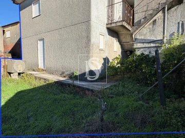 Moradia T3 para Venda em Caparrosa e Silvares