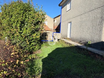 Moradia T3 para Venda em Caparrosa e Silvares