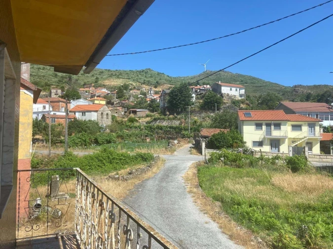 Moradia T3 para Venda em Caparrosa e Silvares Foto 14